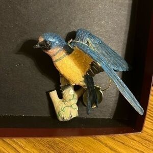 The Danbury Mint Christmas ornament - Barn-swallow